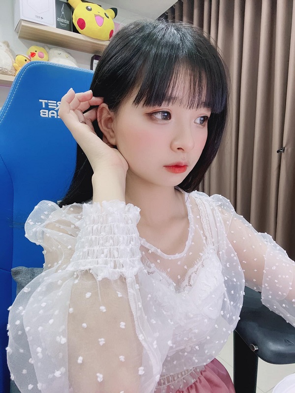 Mèo 2k4 - Nữ Thần "Liên Quân Mobile" Từng Lộ Clip 18+  3 meo 2k4 2